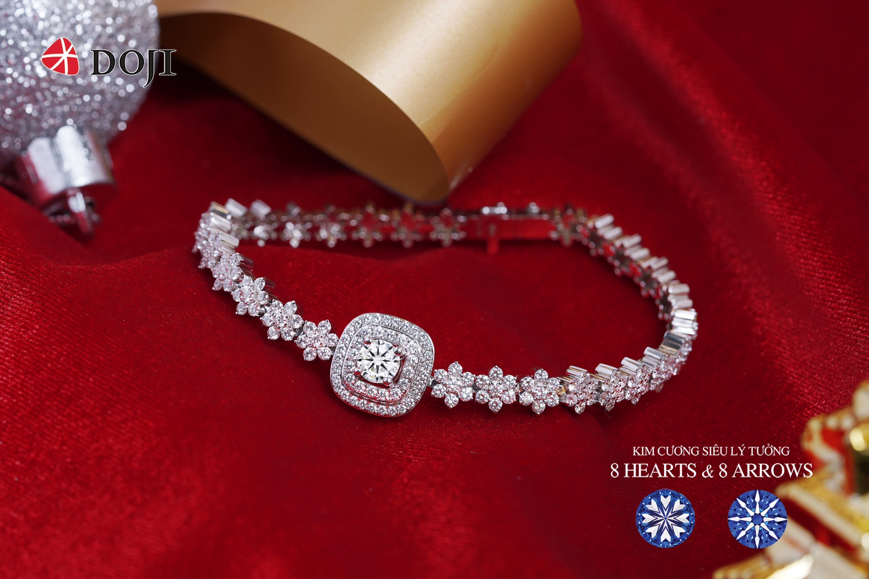 Món trang sức giúp phái đẹp tự tin nơi công sở, rạng rỡ khi lên đồ